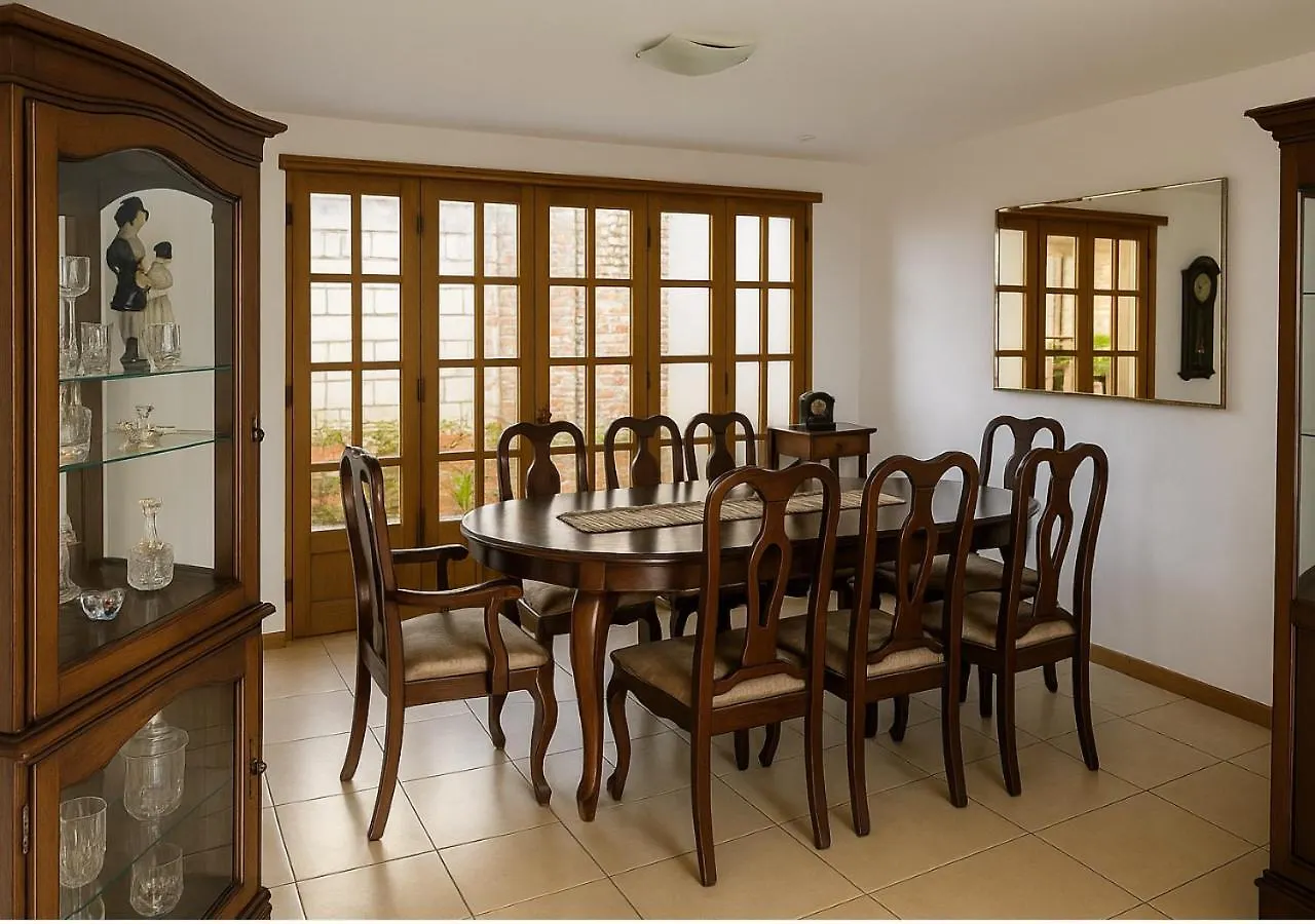 Casa En Urbanizacion Cuenca Villa